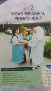 Bunglon akan melakukan mimikri, mengubah warna tubuhnya sesuai lingkungan bila dalam keadaan bahaya. Pendidikan Moral Tingkatan 1 Unit 2 Kssm Quiz Quizizz