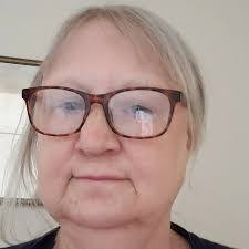 Dena Betz's Instagram, Twitter & Facebook