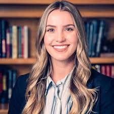 Courtney Eilerman's Instagram, Twitter & Facebook