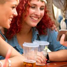 Nuogo Plastic Strawless Sipper Lid Clear Strawless Snap Disposable PET Cup  Lids Fits for 12, 16, 20, 24 oz Cups for Iced Coffee, Milkshake, Ice Cream,  Slush, Party Supplies (150 Pcs) :