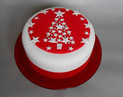 10 Cute Christmas Cake Ideas You Must Love Pretty Designs Christmas Cake Designs Christmas Cake Decorations Mini Christmas Cakes