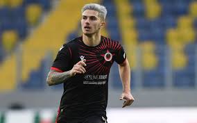 Data de nascimento comparar berat özdemir com. Jhjgpg4newicum