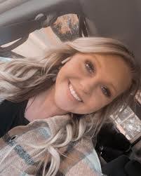 Ashley Lyde's Instagram, Twitter & Facebook