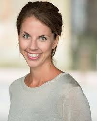 Beneath a Burning Sky: A thrilling mystery. An epic love story.: Ashcroft,  Jenny: 9780751565034: Amazon.com: Books