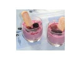 Creme Fouettee Aux Fruits Rouges En Verrines Par Carolehelene Une Recette De Fan A Retrouver Dans La Categorie Desserts Confiseries Sur Www Espace Recettes Fr De Thermomix Sup Sup