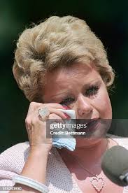 122 Jim And Tammy Faye Bakker Photos & High Res Pictures