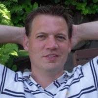 Robin Urich's Instagram, Twitter & Facebook