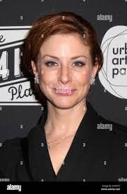 Diane Sinclair's Instagram, Twitter & Facebook