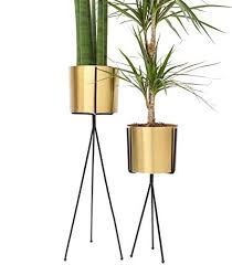 Also set sale alerts and shop exclusive offers only on shopstyle. Set 2 Modern Brass Gold Planters With Metal Stand 7 Inc Https Www Amazon Com Dp B07dktzvwd Ref Cm Sw R Pi Dp Metal Plant Stand Gold Planter Plant Stand