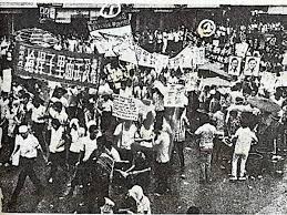 Peristiwa 13 mei pada tahun 1969 adalah rusuhan kaum yang berlaku sebagai kemuncak masalah perpaduan di malaysia. Peristiwa 13 Mei Pengajaran Perlunya Masyarakat Bersatu Padu