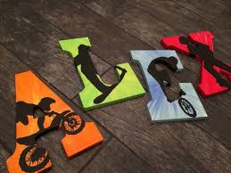 Original Sports Extremes Grandes Lettres En Bois Planche A Roulettes Ordi Bmx Moto De Motocross Exteme Spo Bike Room Motocross Boys Room Boys Room Design