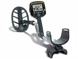 I got this detector since it is lightweight and easy to use. Detectors Teknetics