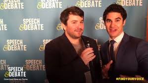 How alex brightman brought a pansexual beetlejuice to life on broadway. Darren Talks With Alex Brightman On The Red Carpet At The Premiere Of Speech Debate Speech And Debate Alex Brightman Theatre Life