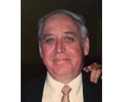 Lee Batts's Instagram, Twitter & Facebook