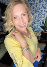 Hard to see with the busy shirt, but more layering!! Love the copper🥰