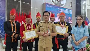 Diklat PKN Tingkat II Angkatan VIII Tahun 2025 Resmi di Tutup, Tiga Pejabat  Minut Diganjar Predikat "Sangat Memuaskan" - Barometer Sulut