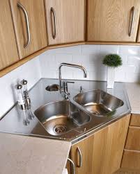 مغسلة في الزاويه رايكم للاعلان ب ٣٥ ريال فقط الرشاقة والجما Kitchen Furniture Design Kitchen Interior Design Decor Kitchen Design Small
