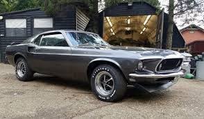 'john wick' spinoff series details: Resultado De Imagen De Que Modelo Es El Auto De John Wick Coches Y Motocicletas Autos Carro Deportivos