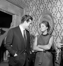 The majority of cardinale's films have been either italian or. Marcello Mastroianni Und Claudia Cardinale 1959 Bild Kaufen Verkaufen