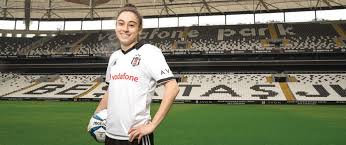 Beşiktaş kadın futbol takımı haberleri. Turkiye De Kadin Futbolunu Guclendirmeyi Amaclayan Bjk Kadin Futbol Takimi Kaptani Nasilsa Kiz Deyip Beni Takima Aliyorlardi Sonra Rencide Oluyorlardi Ayse Arman Kisisel Web Sitesi