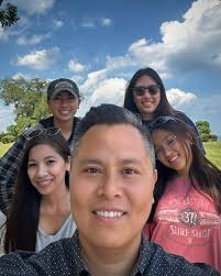 Congratulations to our newest Epique Area Leader David Grimaldo! We are  excited to welcome you to the Epique Realty Leadership Team! 👏👏  𝘌𝘱𝘪𝘲𝘶𝘦 𝘙𝘦𝘢𝘭𝘵𝘺 𝘪𝘴 𝘵𝘩𝘦 𝘔𝘰𝘴𝘵 𝘈𝘥𝘷𝘢𝘯𝘤𝘦𝘥,  𝘋𝘪𝘴𝘳𝘶𝘱𝘵𝘪𝘷𝘦 𝘈𝘨𝘦𝘯𝘵-𝘊𝘦𝘯𝘵𝘳𝘪𝘤 ...