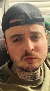 Hi, thank you to most for your patience. Please be careful of this bloke. I  had a post sent in about him being a woman beater. Since putting the photo  up, three