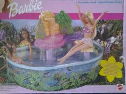 Aktuell In Den Catawiki Auktionen Barbie Paradise Pool Schwimmbadparadies Mit Funkionierdem Wasserfall Paradise Pools Barbie Barbie Playsets