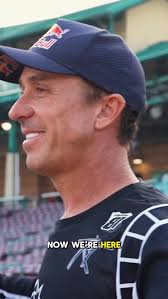 Ever broken both your arms and had to go through something like this?  @beaumanley555 had a wild interaction in Guatemala! Full episode live now!  Link in bio and our story! WTS |