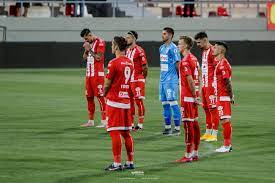 Jucătorii de la uta arad dau cu mopul pe stadion. CurÄƒÈ›enie De IarnÄƒ La Un Club Din Liga I È™ase JucÄƒtori Au Fost DaÈ›i AfarÄƒ