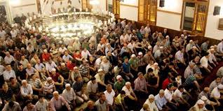 Bayram namazı vacip namazlardan biri olduğundan cemaatle kılınır. Memurlar Net Bayram Namazi Nasil Kilinir Resimli Anlatim