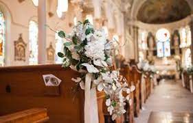 If you would like to dedicate altar flowers in memory of someone or to celebrate a special event to be announced that weekend, sign up is now available in the narthex or by contacting anne marie pepitone. Classic Catholic Ceremony At The Annunciation Catholic Church