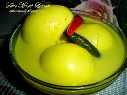 Jika ingin putih telur jadi agak lembut dan kuning telur cenderung cair, masak telur selama tiga menit. Resepi Gulai Lemak Telur Rebus Famousresipi Farbuck Com