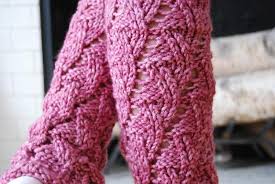 Then these beautifully knitted woolen leg warmers would be a good made of 100% acrylic yarn, the leg warmers provide full leg coverage, ideal for ballet dancers and if you have any questions regarding leg warmers or suggestions on how to style leg warmers. Knit Ballet Leg Warmers Knitting Pattern By Knitarelli Patterns Knitting Patterns Lovecrafts