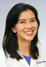 Emily Riggs's Instagram, Twitter & Facebook