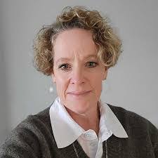 Carmen Briggs's Instagram, Twitter & Facebook