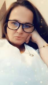 Yo give my homegirl Chloe Hatfield some love and hit her up!? She's going  thru it in Bell County Jail in Kentucky. Her chirp number is 606-654-4875  and you can text her