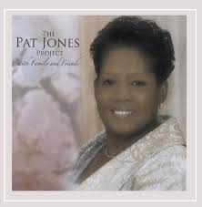 Amazon.com: Pat Jones Project with Family & Friends: CDs y Vinilo