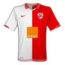 diˈnamo bukuˈreʃtʲ, commonly known as dinamo) is a romanian professional football club based in bucharest. Dinamo Bucharest Home Shirt