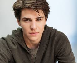 Michael Grant as Rob Dawson (Madelyn Avery's boyfriend)