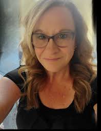 Could you please ad tigger to my sisters photo huge fan