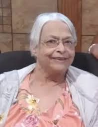 Sharon Jansen's Instagram, Twitter & Facebook