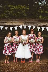 22 Floral Print Bridesmaid Dresses For Spring And Summer Weddings Printed Bridesmaid Dresses Floral Bridesmaid Dresses Floral Bridesmaid Dresses Short