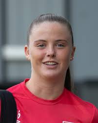 We can confirm that Lucy Farrell has joined Stockport County Ladies