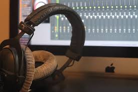 Here are a few tips on putting together the best recording studio lighting for your location. Essential Tips For Building A Music Studio At Home Routenote Blog