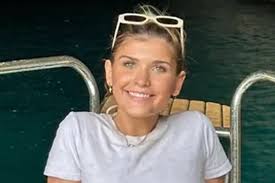 Tragic house fire claims life of 21-year-old student 🎓 Read More 👇  #housefire #syracuseuniversity #kaylacorrigan