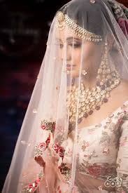 Recent Bridal Look Of Rashmi Desai Is Full Of Swoon Worthy Ideas Bridal Looks Bridal Photography Poses Bridal Photography