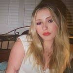 Lacey Hauser's Instagram, Twitter & Facebook