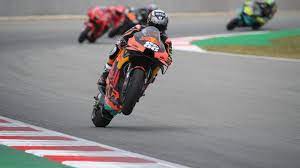 Pembalap repsol honda, marc marquez, dianggap berada dalam kondisi mengkhawatirkan menjelang motogp catalunya 2021. Vgry4gjx9rry4m