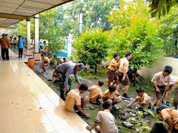 Contoh gotong royong di masyarakat. Gambar Kartun Kerja Bakti Di Lingkungan Sekolah