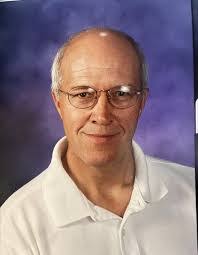 Lindsay Hedrick's Instagram, Twitter & Facebook